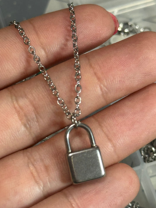 Lock Heart Chain