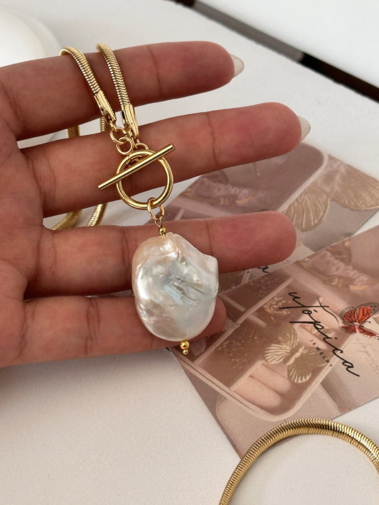 Barrocan Pearl Necklace