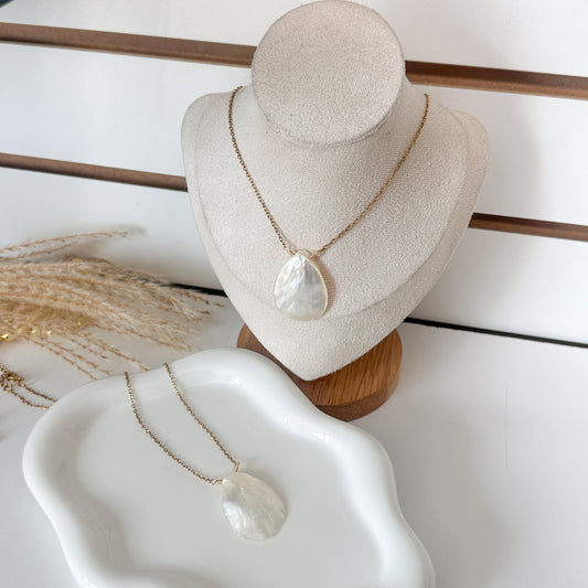 Petali Necklace