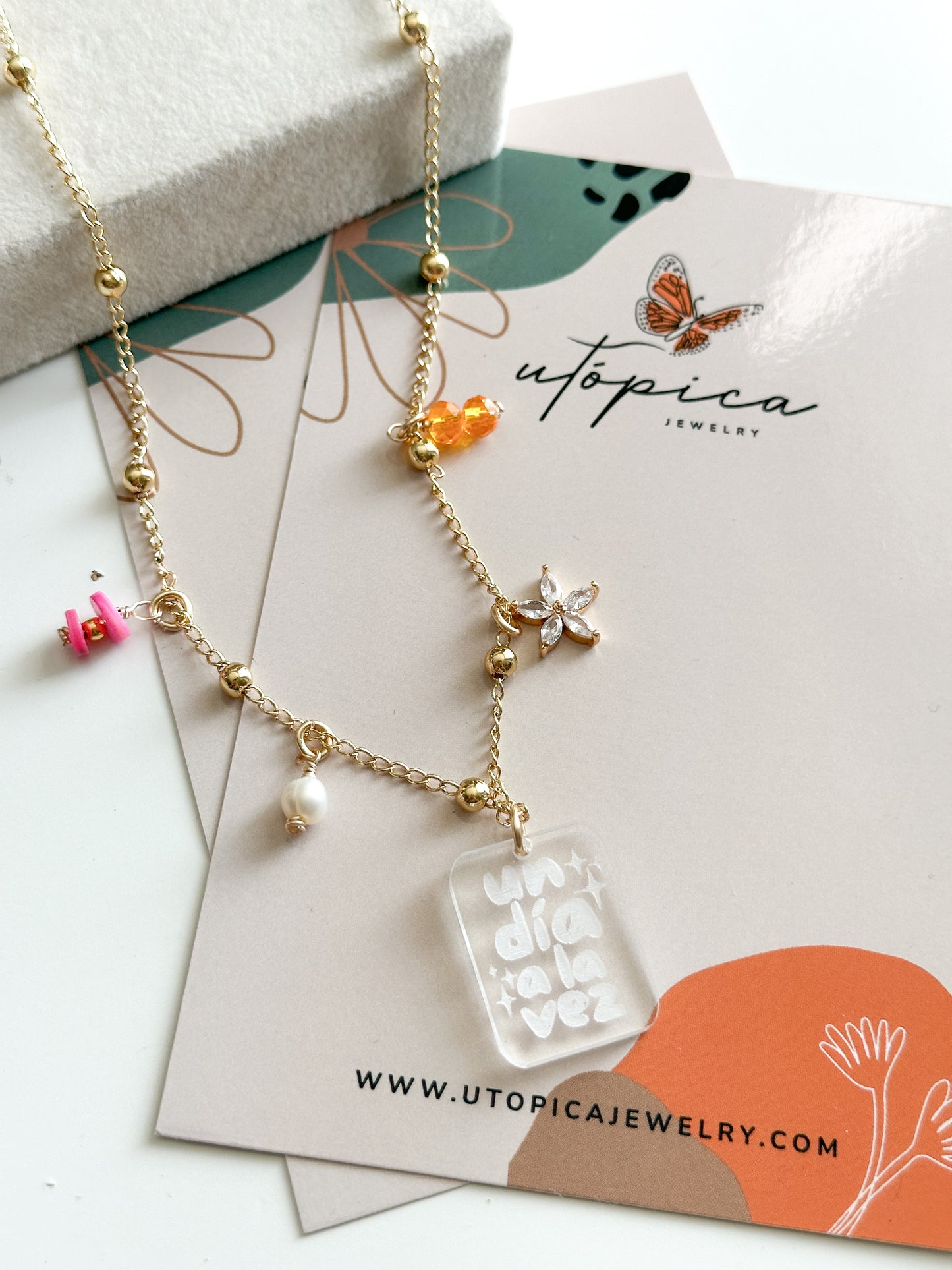 Un Dia a la Vez Multicharm Necklace