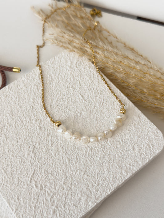 Perla Chocker Necklace