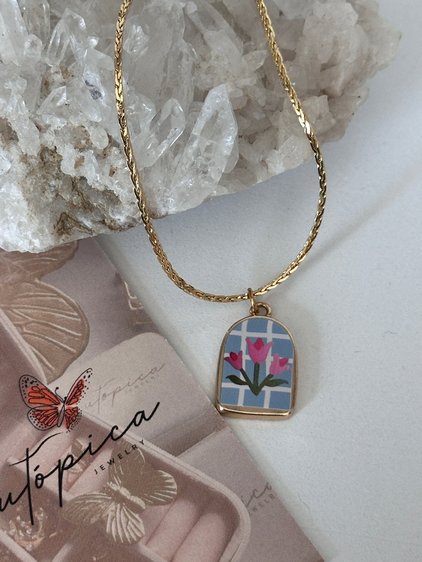 Cleo Romantic Necklace